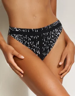 Capture Bikini Pant - Black