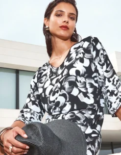 Island Beach Dress - Black and White