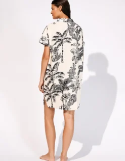 Legend Beach Shirt - Cream and Black